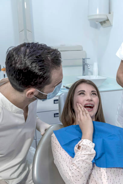 Best Emergency Tooth Extraction in Maxwell, CA