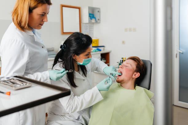 Best Emergency Tooth Extraction in Maxwell, CA